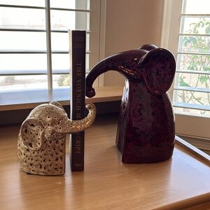 EUC Pier 1 Set of Ceramic Elephant Bookends Deep Red and Cream